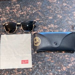 Ray-Ban Clubmaster Classic Sunglasses